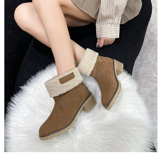 Snow boot – Mid-height shaft and warm faux plush lining
